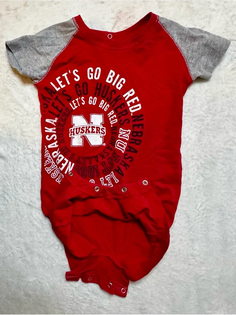University of Nebraska Huskers Red & Gray 12 month Baby Romper with bottom snaps